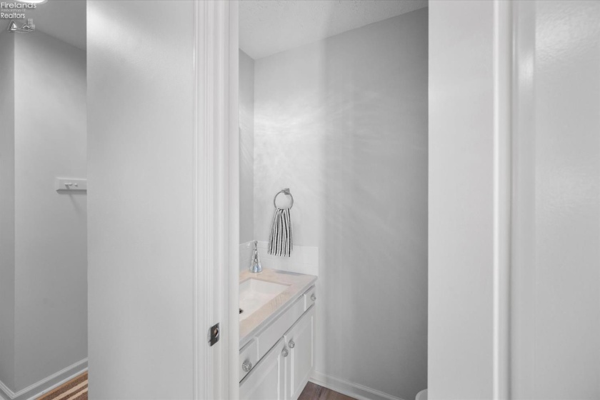 502 Stone, Marblehead, 43440, 3 Bedrooms Bedrooms, ,3 BathroomsBathrooms,Residential,For Sale,Stone,20260668