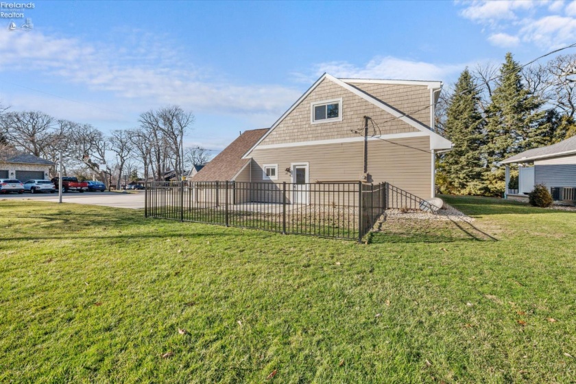 502 Stone, Marblehead, 43440, 3 Bedrooms Bedrooms, ,3 BathroomsBathrooms,Residential,For Sale,Stone,20260668