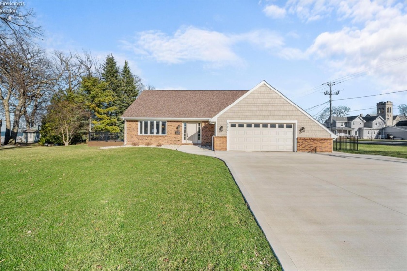 502 Stone, Marblehead, 43440, 3 Bedrooms Bedrooms, ,3 BathroomsBathrooms,Residential,For Sale,Stone,20260668