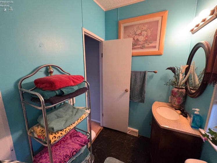 6 Macintosh, Norwalk, 44857, 3 Bedrooms Bedrooms, ,2 BathroomsBathrooms,Residential,For Sale,Macintosh,20260825