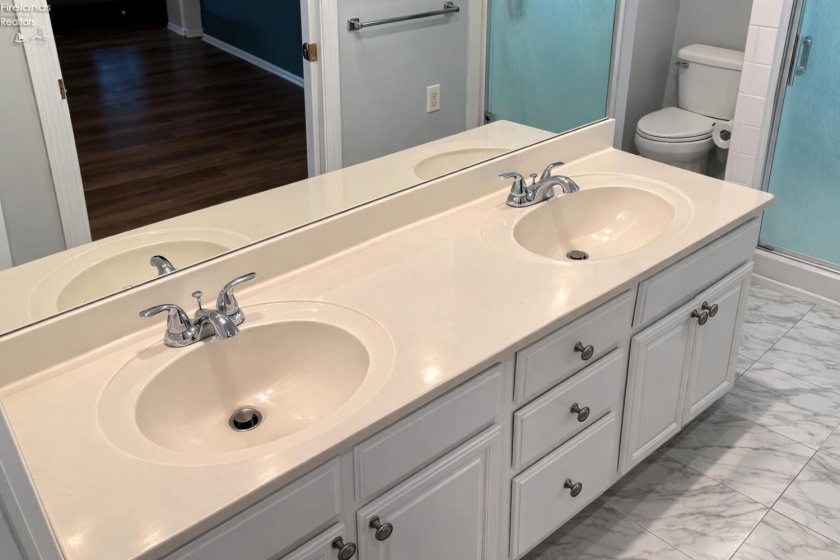 38 Glendale Avenue, Fremont, 43420, 4 Bedrooms Bedrooms, ,3 BathroomsBathrooms,Residential,For Sale,Glendale,20260800