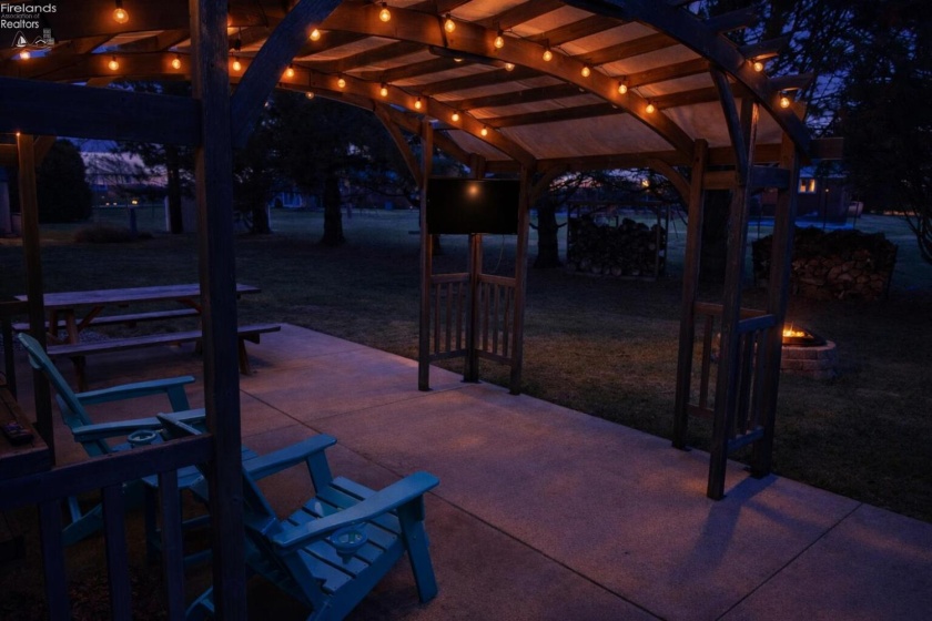 38 Glendale Avenue, Fremont, 43420, 4 Bedrooms Bedrooms, ,3 BathroomsBathrooms,Residential,For Sale,Glendale,20260800