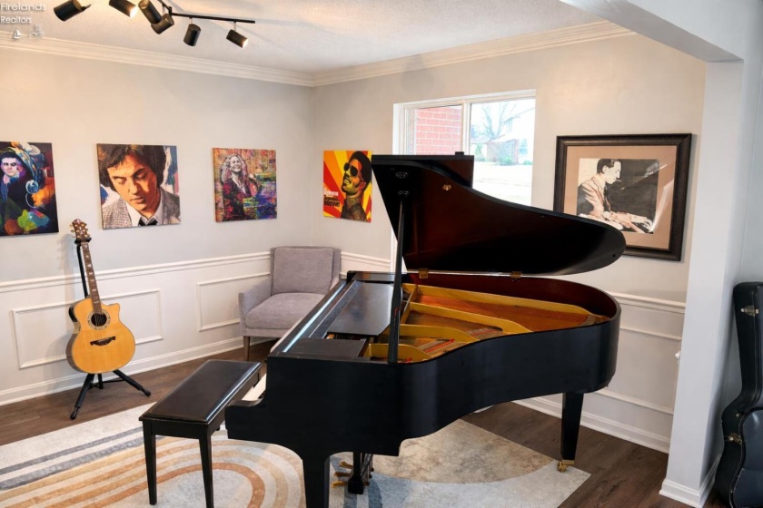 38 Glendale Avenue, Fremont, 43420, 4 Bedrooms Bedrooms, ,3 BathroomsBathrooms,Residential,For Sale,Glendale,20260800