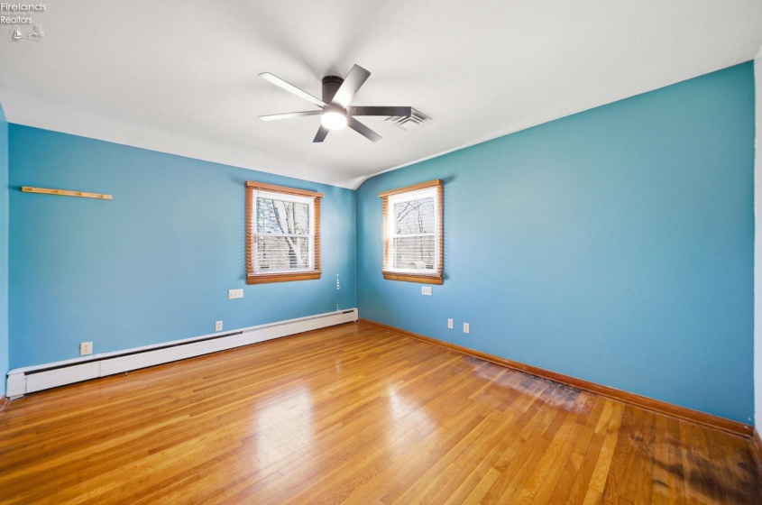 1073 Rosealee Ave., Elyria, 44035, 3 Bedrooms Bedrooms, ,3 BathroomsBathrooms,Residential,For Sale,Rosealee Ave.,20260740