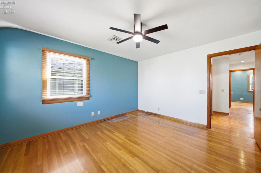 1073 Rosealee Ave., Elyria, 44035, 3 Bedrooms Bedrooms, ,3 BathroomsBathrooms,Residential,For Sale,Rosealee Ave.,20260740