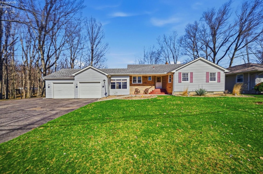 1073 Rosealee Ave., Elyria, 44035, 3 Bedrooms Bedrooms, ,3 BathroomsBathrooms,Residential,For Sale,Rosealee Ave.,20260740