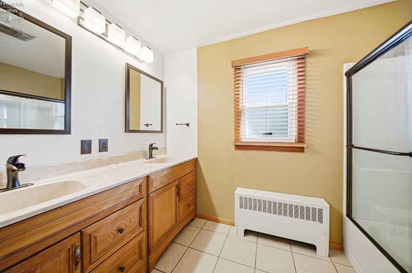 1073 Rosealee Ave., Elyria, 44035, 3 Bedrooms Bedrooms, ,3 BathroomsBathrooms,Residential,For Sale,Rosealee Ave.,20260740