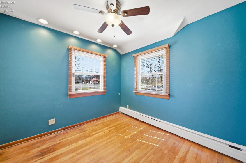 1073 Rosealee Ave., Elyria, 44035, 3 Bedrooms Bedrooms, ,3 BathroomsBathrooms,Residential,For Sale,Rosealee Ave.,20260740