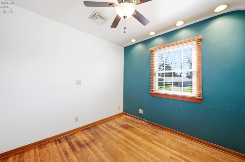 1073 Rosealee Ave., Elyria, 44035, 3 Bedrooms Bedrooms, ,3 BathroomsBathrooms,Residential,For Sale,Rosealee Ave.,20260740