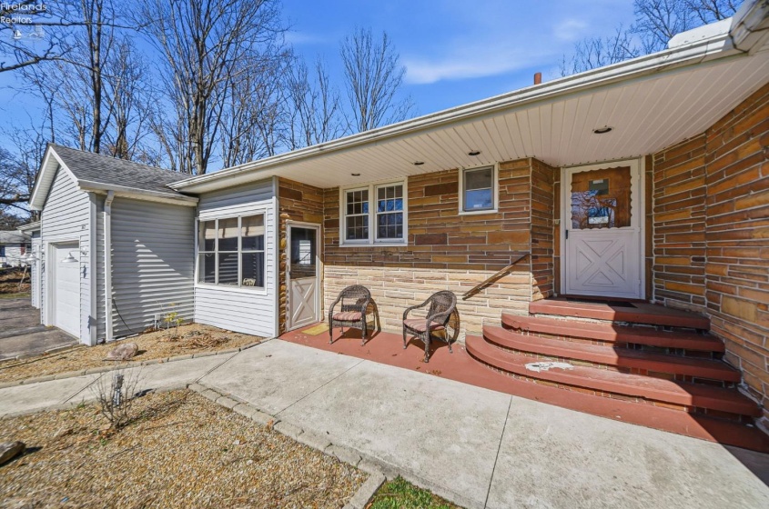 1073 Rosealee Ave., Elyria, 44035, 3 Bedrooms Bedrooms, ,3 BathroomsBathrooms,Residential,For Sale,Rosealee Ave.,20260740