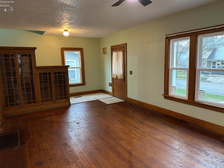 403 Park Street, Willard, 44890, 3 Bedrooms Bedrooms, ,2 BathroomsBathrooms,Residential,For Sale,Park,20260826