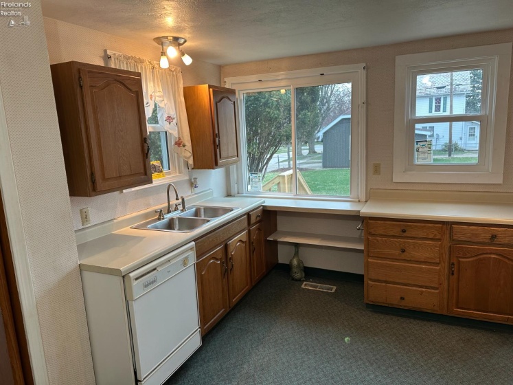 403 Park Street, Willard, 44890, 3 Bedrooms Bedrooms, ,2 BathroomsBathrooms,Residential,For Sale,Park,20260826