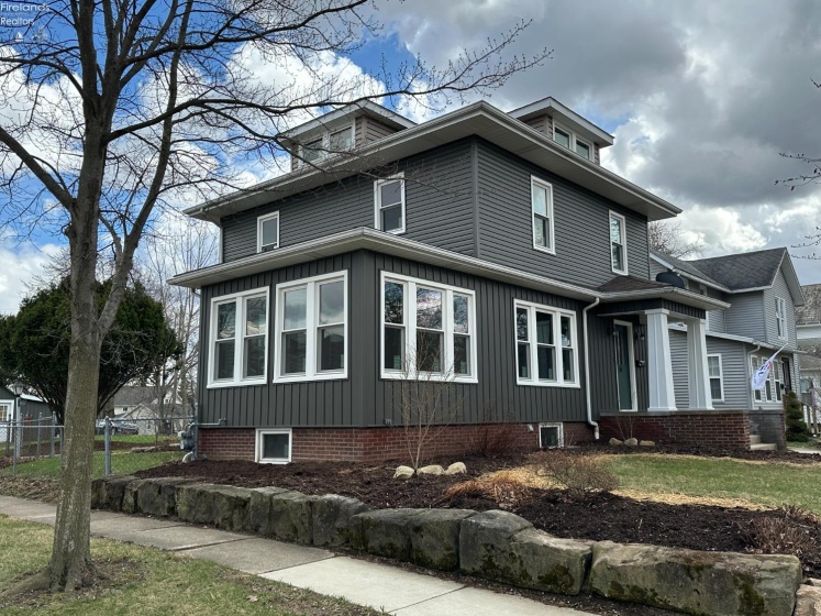 403 Park Street, Willard, 44890, 3 Bedrooms Bedrooms, ,2 BathroomsBathrooms,Residential,For Sale,Park,20260826