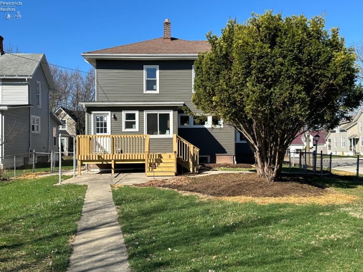 403 Park Street, Willard, 44890, 3 Bedrooms Bedrooms, ,2 BathroomsBathrooms,Residential,For Sale,Park,20260826