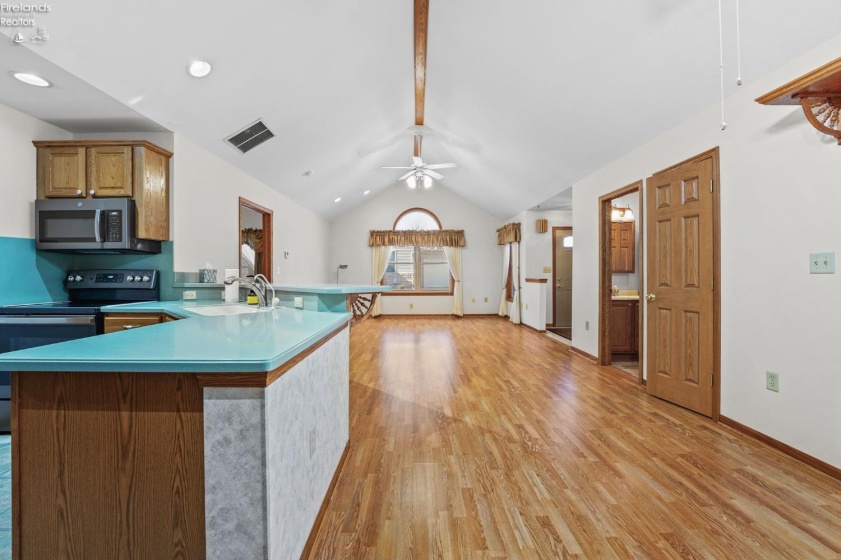 1313 Columbus Avenue, Fostoria, 44830, 2 Bedrooms Bedrooms, ,2 BathroomsBathrooms,Residential,For Sale,Columbus,20260831