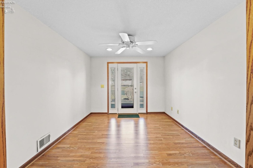 1313 Columbus Avenue, Fostoria, 44830, 2 Bedrooms Bedrooms, ,2 BathroomsBathrooms,Residential,For Sale,Columbus,20260831