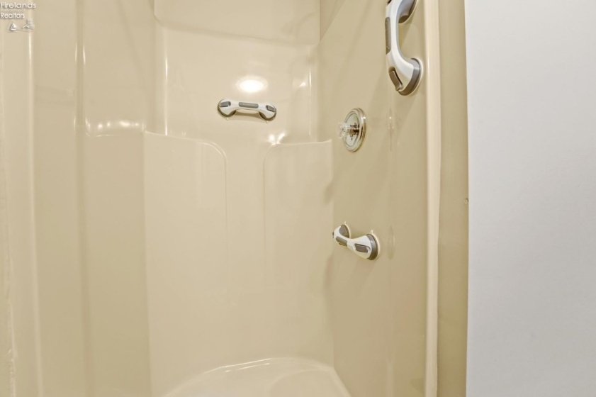 1313 Columbus Avenue, Fostoria, 44830, 2 Bedrooms Bedrooms, ,2 BathroomsBathrooms,Residential,For Sale,Columbus,20260831