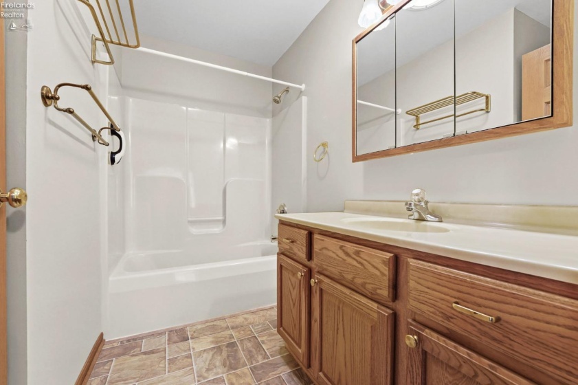 1313 Columbus Avenue, Fostoria, 44830, 2 Bedrooms Bedrooms, ,2 BathroomsBathrooms,Residential,For Sale,Columbus,20260831