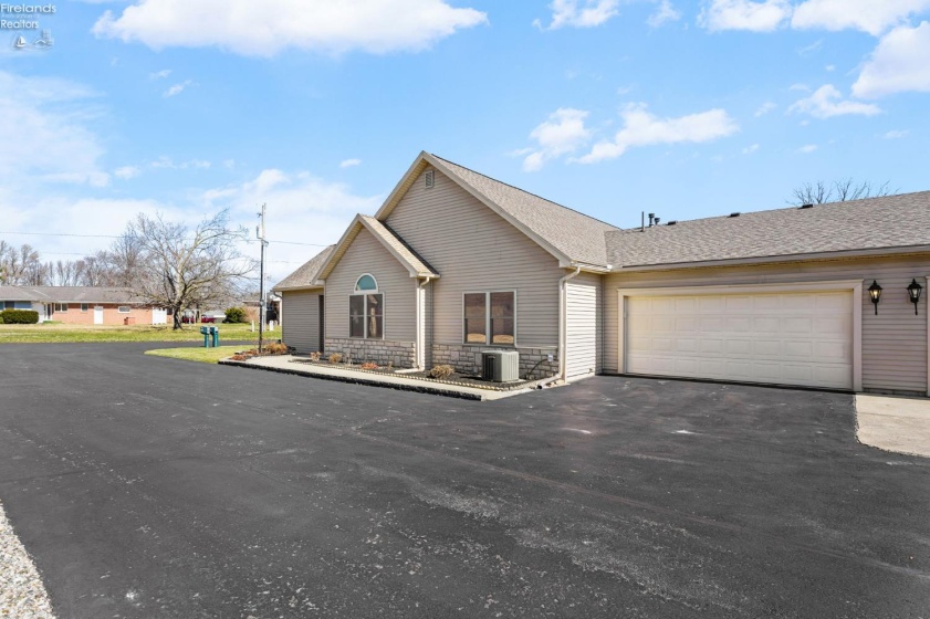 1313 Columbus Avenue, Fostoria, 44830, 2 Bedrooms Bedrooms, ,2 BathroomsBathrooms,Residential,For Sale,Columbus,20260831