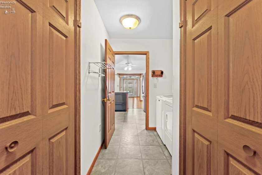 1313 Columbus Avenue, Fostoria, 44830, 2 Bedrooms Bedrooms, ,2 BathroomsBathrooms,Residential,For Sale,Columbus,20260831