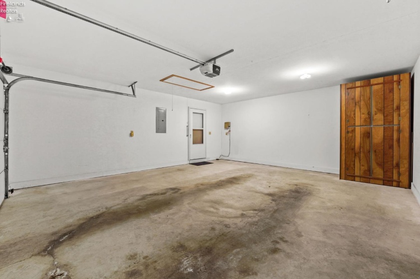 1313 Columbus Avenue, Fostoria, 44830, 2 Bedrooms Bedrooms, ,2 BathroomsBathrooms,Residential,For Sale,Columbus,20260831