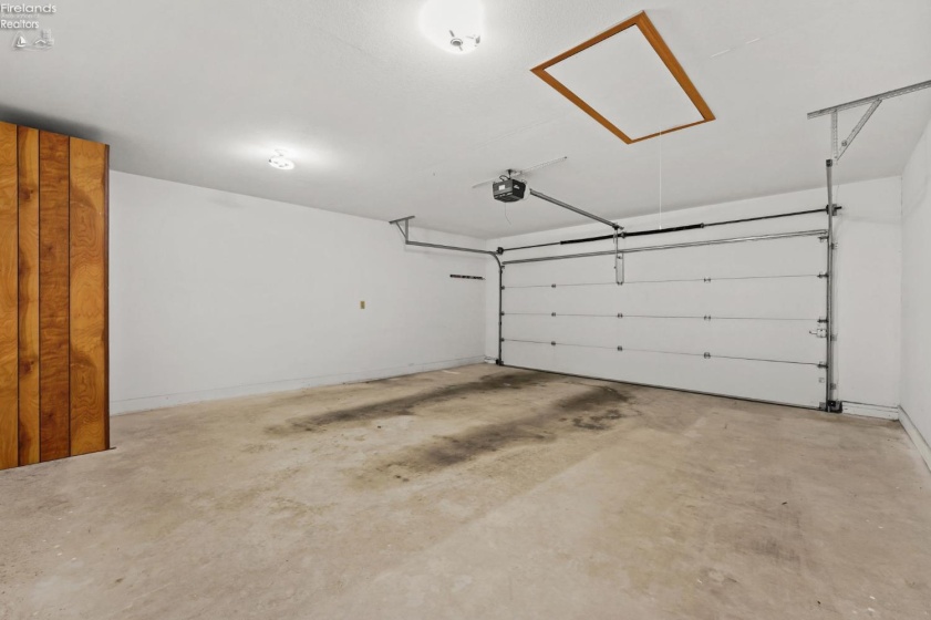 1313 Columbus Avenue, Fostoria, 44830, 2 Bedrooms Bedrooms, ,2 BathroomsBathrooms,Residential,For Sale,Columbus,20260831