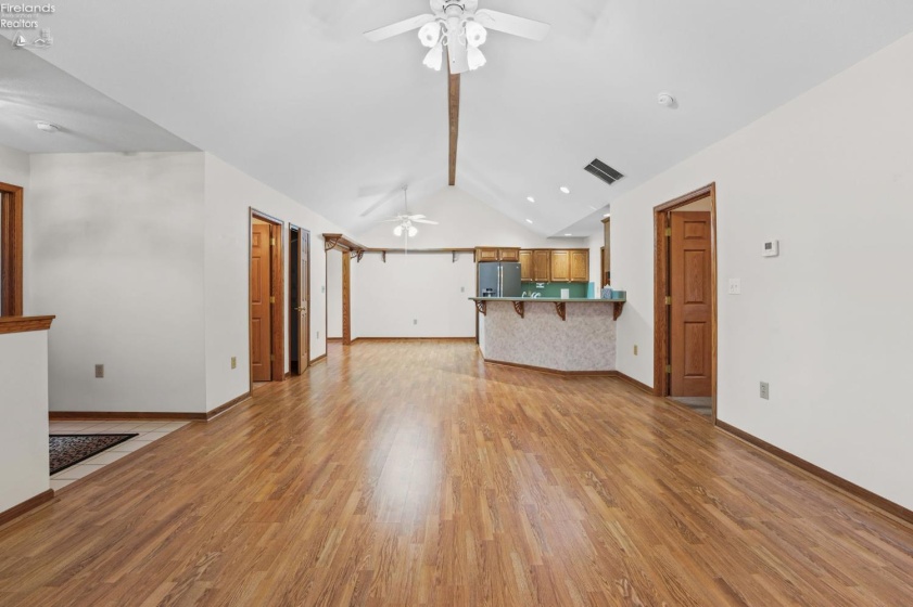 1313 Columbus Avenue, Fostoria, 44830, 2 Bedrooms Bedrooms, ,2 BathroomsBathrooms,Residential,For Sale,Columbus,20260831