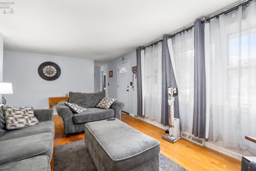 645 Terra Lane, Amherst, 44001, 3 Bedrooms Bedrooms, ,3 BathroomsBathrooms,Residential,For Sale,Terra,20260838