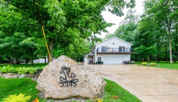 3345 Memorial Shoreway Drive, Marblehead, 43440, 3 Bedrooms Bedrooms, ,2 BathroomsBathrooms,Residential,For Sale,Memorial Shoreway,20260049 3345 Memorial Shoreway Drive, Marblehead, 43440, 3 Bedrooms Bedrooms, ,2 BathroomsBathrooms,Residential,For Sale,Memorial Shoreway,20260049