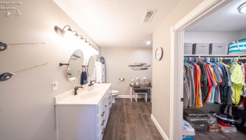 128 Port Lane, Huron, 44839, 3 Bedrooms Bedrooms, ,2 BathroomsBathrooms,Residential,For Sale,Port Lane,20260617