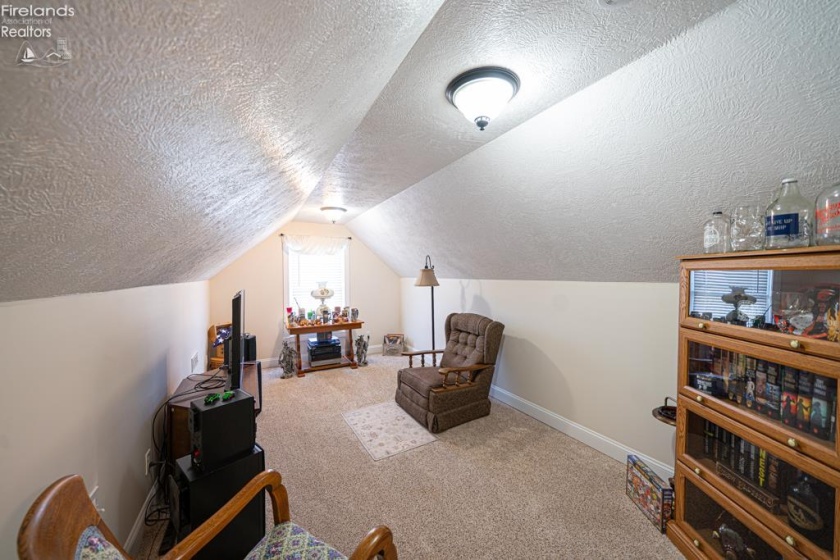 128 Port Lane, Huron, 44839, 3 Bedrooms Bedrooms, ,2 BathroomsBathrooms,Residential,For Sale,Port Lane,20260617