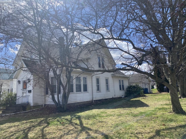 418 Adams Avenue, Huron, 44839, 3 Bedrooms Bedrooms, ,2 BathroomsBathrooms,Residential,For Sale,Adams,20260844