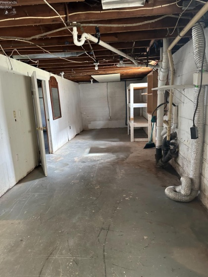 427 Locust Street, Oak Harbor, 43449, 2 Bedrooms Bedrooms, ,1 BathroomBathrooms,Residential,For Sale,Locust,20260834