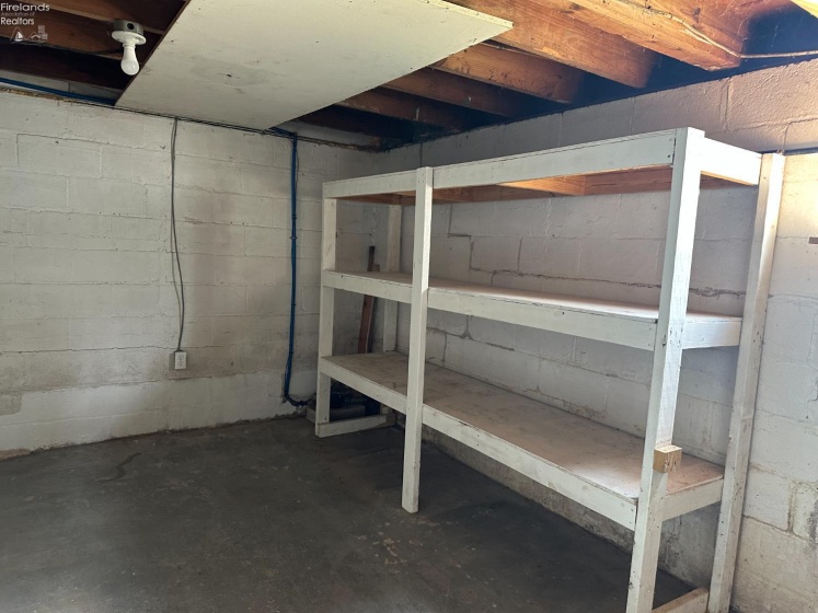 427 Locust Street, Oak Harbor, 43449, 2 Bedrooms Bedrooms, ,1 BathroomBathrooms,Residential,For Sale,Locust,20260834