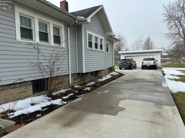 427 Locust Street, Oak Harbor, 43449, 2 Bedrooms Bedrooms, ,1 BathroomBathrooms,Residential,For Sale,Locust,20260834