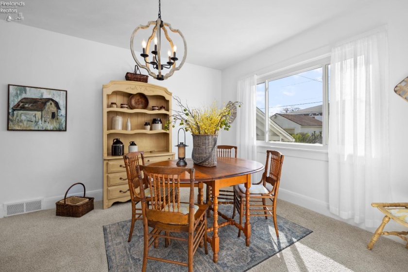 312 42nd Street, Sandusky, 44870, 3 Bedrooms Bedrooms, ,2 BathroomsBathrooms,Residential,For Sale,42nd,20260843