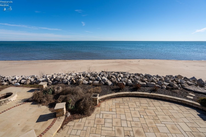 497 Bay Point Boulevard, Marblehead, 43440, 6 Bedrooms Bedrooms, ,7 BathroomsBathrooms,Residential,For Sale,Bay Point,20260835