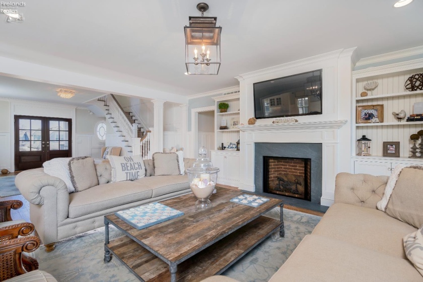 497 Bay Point Boulevard, Marblehead, 43440, 6 Bedrooms Bedrooms, ,7 BathroomsBathrooms,Residential,For Sale,Bay Point,20260835