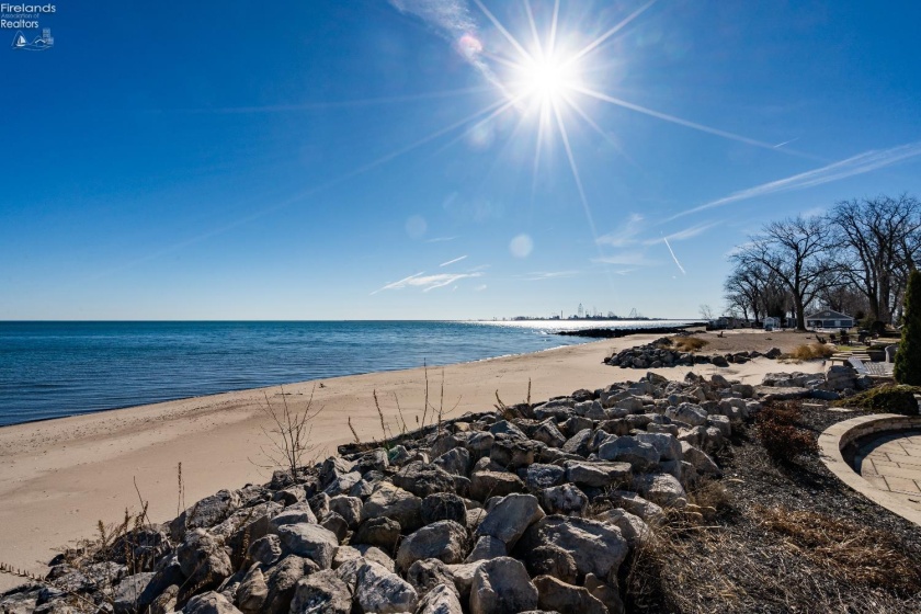 497 Bay Point Boulevard, Marblehead, 43440, 6 Bedrooms Bedrooms, ,7 BathroomsBathrooms,Residential,For Sale,Bay Point,20260835