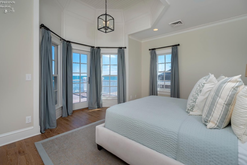 497 Bay Point Boulevard, Marblehead, 43440, 6 Bedrooms Bedrooms, ,7 BathroomsBathrooms,Residential,For Sale,Bay Point,20260835