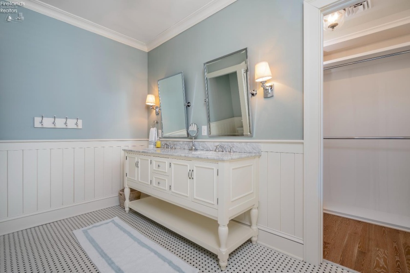 497 Bay Point Boulevard, Marblehead, 43440, 6 Bedrooms Bedrooms, ,7 BathroomsBathrooms,Residential,For Sale,Bay Point,20260835