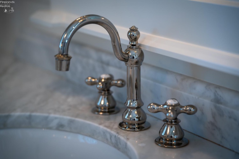 497 Bay Point Boulevard, Marblehead, 43440, 6 Bedrooms Bedrooms, ,7 BathroomsBathrooms,Residential,For Sale,Bay Point,20260835