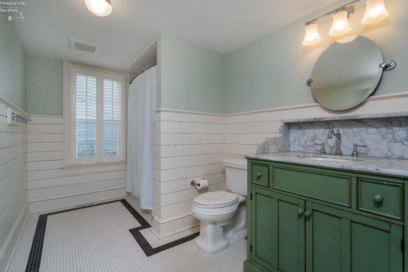 497 Bay Point Boulevard, Marblehead, 43440, 6 Bedrooms Bedrooms, ,7 BathroomsBathrooms,Residential,For Sale,Bay Point,20260835