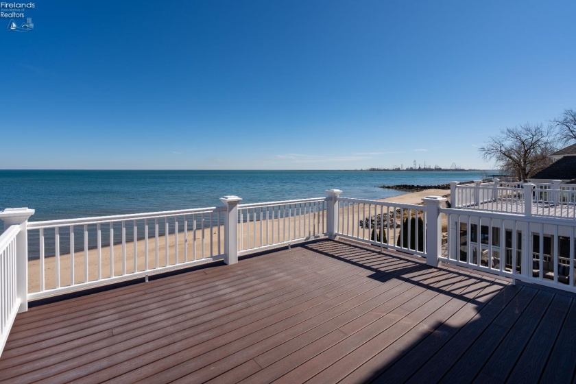 497 Bay Point Boulevard, Marblehead, 43440, 6 Bedrooms Bedrooms, ,7 BathroomsBathrooms,Residential,For Sale,Bay Point,20260835