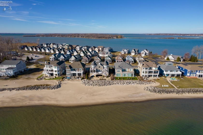 497 Bay Point Boulevard, Marblehead, 43440, 6 Bedrooms Bedrooms, ,7 BathroomsBathrooms,Residential,For Sale,Bay Point,20260835