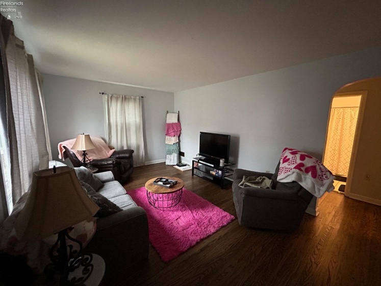 1760 Wyndhurst, Toledo, 43607, 5 Bedrooms Bedrooms, ,2 BathroomsBathrooms,Residential For Lease,For Lease,Wyndhurst,20260855