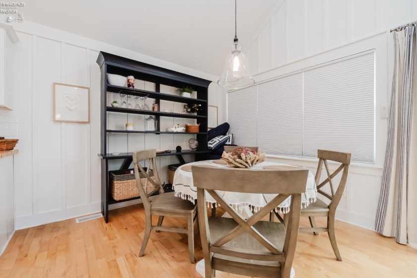 9886 Bayshore Road, Marblehead, 43440, 3 Bedrooms Bedrooms, ,2 BathroomsBathrooms,Residential,For Sale,Bayshore,20260856