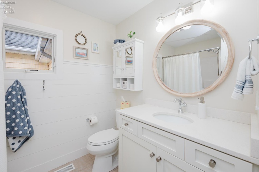 9886 Bayshore Road, Marblehead, 43440, 3 Bedrooms Bedrooms, ,2 BathroomsBathrooms,Residential,For Sale,Bayshore,20260856