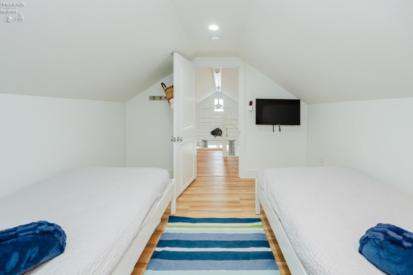 9886 Bayshore Road, Marblehead, 43440, 3 Bedrooms Bedrooms, ,2 BathroomsBathrooms,Residential,For Sale,Bayshore,20260856