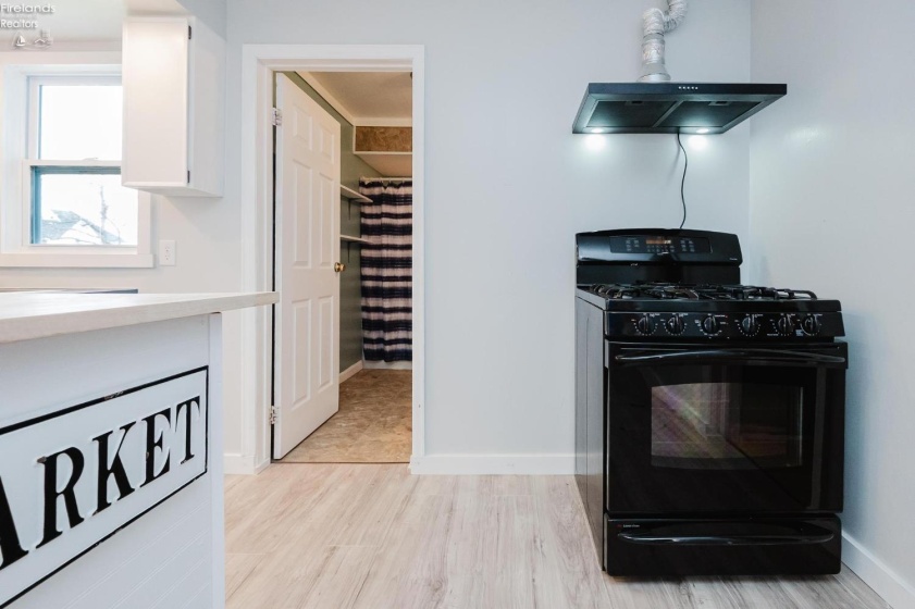 1026 Western Avenue, Fremont, 43420, 3 Bedrooms Bedrooms, ,1 BathroomBathrooms,Residential,For Sale,Western,20260667